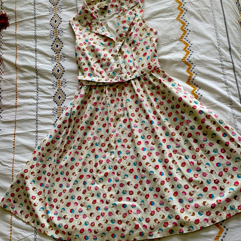Lindy Bop cupcake Rockabilly dress with pockets!